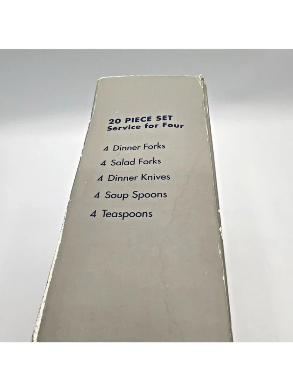 Cambridge Silversmiths Lyon Flatware 20 Piece Service for 4 Fork Knife Spoon